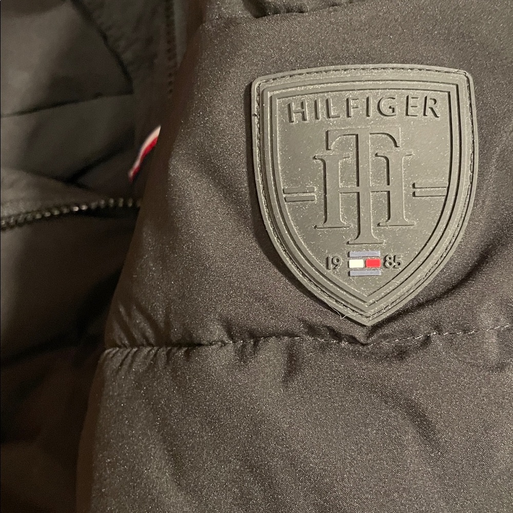 Tommy Hilfiger TH Flex Black Winter Jacket Removable Faux Fur Hood adj waist - Picture 8 of 14